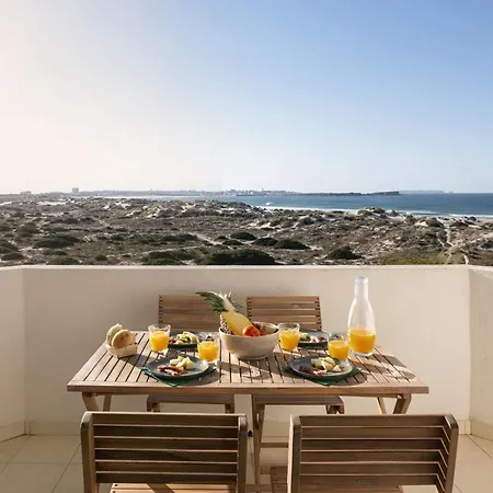 Baleal Beachfront Apartment